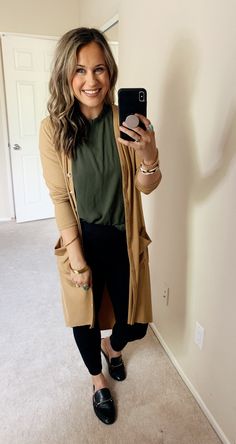 Kelly Green Shirt Outfit Work, Business Casual Amazon Finds, Busniss Casual Women, Stitchfix 2024, Jeans For Work Business Casual, Business Casual Outfits Plus Size, Fall Business Casual Outfits, Stylish Business Casual, Outfits Amazon