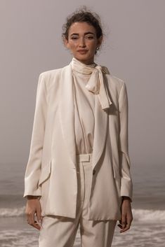 Zelda blazer - Ivory Silk Noil Loose Sleeveless Top, Pantalones Boyfriend, Silk Noil, Boyfriend Pants, Cream Silk, Ivory Silk, Long Neck, Knit Blazer, Suits Coats