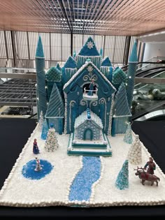 a cake that is shaped like a castle