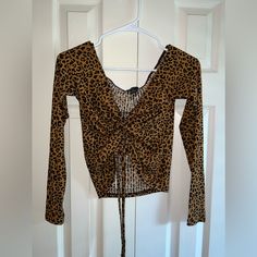 Never Worn Long Sleeved Crop Top That Is Animal / Cheetah / Leopard Print From Rue21. Fitted Tiger Print Top For Fall, Casual Fitted Top With Tiger Print, Brown Tiger Print Top For Spring, Brown Tiger Print Tops For Spring, Spring Brown Tiger Print Tops, Cheetah Print Crop Top, Cheetah Top, Navy Crop Top, Sleeved Crop Top