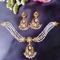 Light Weight Gold Choker Set, Jadau Choker, Pearl Choker Set, 22k Gold Jewelry Necklaces, Kundan Jewellery Bridal, Jewellery Bridal, Beads Designs, Pearl Necklace Designs, Indian Jewellery Design Earrings