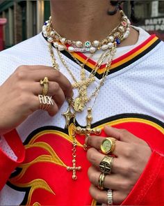 vintage & streetwear - vinted finds Streetwear Accessories Aesthetic, Gold Chunky Chain Jewelry For Streetwear, Chrome Hearts Gold Necklace, Streetwear Necklace With Chunky Chain Link, Gold Cuban Link Necklace For Streetwear, Metal Cuban Link Necklace For Streetwear, Gold Outfits, Maximalist Jewelry, Gem Gem