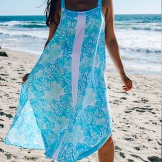 Lilibridge Nwt Size Small And Still In Packaging This Flowy Fit And All Over Design You’ll Be The Main Character At Any Destination You Travel To Has A Msrp $ 138.00 Breezy Blue Maxi Dress For Daywear, Blue Beach Dress For Daywear, Light Blue Dress For Beach Cover-up, Blue Beachwear Maxi Dress For Daywear, Light Blue Beach Cover-up Dress For Beach Season, Blue Midi Beach Dress, Blue Breezy Beach Cover-up Dress, Blue Breezy Dress For Beach Cover-up, Blue Breezy Dress For Daytime