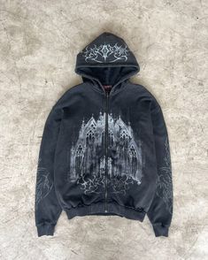 Zip Up Hoodies Aesthetic, Black Cathedral, Y2k Woman, Woman Hoodie, Hoodies Aesthetic, Street Punk, Sport Shirts, Women Street, Zip Up Hoodies