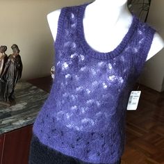 Nwt Sui Anna Sui Top. 63% Mohair ,31% Polyamide ,6% Polyester Lilac Color. Size 6 . Arm Pit To Arm Pit 17”. Length 22”. Made In Italy. Retail $79.99 Casual Mohair Crew Neck Top, Anna Sui, Lilac Color, Lilac, In Italy, Womens Tops, Size 6, Italy, Purple