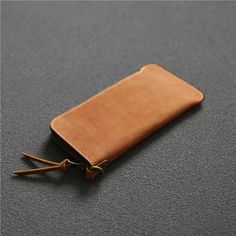 100% Genuine Leather Wallet For Men Male Real Cowhide Vintage Handmade Long Slim Zipper Clutch Men's Purse Card Holder Phone Bag SPECIFICATIONS Lining Material: GENUINE LEATHER Main Material: GENUINE LEATHER Genuine Leather Type: Cow Leather Material Composition: natural cow leather Wallet Length: long Closure Type: zipper Item Height: 8.5 Item Length: 18 Item Type: Wallet Item Weight: 0.09kg Item Width: 1.8cm Pattern Type: Solid Gender: MEN Wallets: Standard Wallets Color: Dark Brown,Light Brown,Red Brown,Yellow,Black,Blue,Green Mateiral: genuine leather (top grain cow leather)Size: 18*8.5*1.8cmWeight: 0.09k [New In 20240611] Leather Bifold Wallet With Zipper Pouch, Brown Large Capacity Leather Wallet, Handmade Brown Rectangular Wallet, Brown Hand-tooled Wallets For Everyday Use, Brown Leather-lined Wallet Pouch, Leather Wallet With Chain, Rectangular, Man Purse, Zippered Clutch, Genuine Leather Wallets