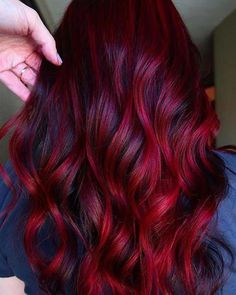 Red And Black Hair Color, Black Hair Color Ideas, Black Hair Products, Black Red Hair, Red Ombre Hair