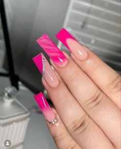 Nails Rose, Long Acrylic Nail Designs, Hot Pink Nails, Long Acrylic Nails Coffin