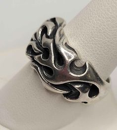 WTS sterling silver 925 Flames design unisex ring 16G sz 9.5   new old stock. It is solid with a weight of 16 grams! Beautiful cut out pattern that looks like dancing flames. Flame Necklace Men, Flame Bracelet, Fire Ring Metal, Flame Ring, Flames Design, Fire Rings, Fire Ring, Flame Design, Unisex Ring