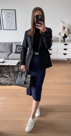 YSL Sac De Jour Bag Review #handbag #fashion Celine Belt Bag, The Saint, Saint Laurent Bag, Casual Work Outfits, Casual Work, Baby Size, Work Outfits