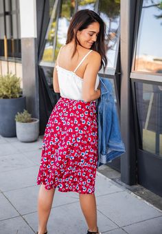 Hey there fashionista! Are you looking for a versatile skirt that can be dressed up or down? Look no further than our new Floral Laura Skirt in Green! This skirt is the perfect addition to any wardrobe, with its beautiful floral print and flattering fit. You can dress it down with a tee and sneakers for a casual daytime look, or dress it up with some heels and a cute top for a night out on the town. And the best part? Our Floral Laura Skirt comes in a range of sizes to fit every body type. Wheth Maxi Skirt Dress, Cute Top, Knee Length Dresses, Hey There, Knee Length Skirt, Romper Pants, Blazer Dress, Knee Length Dress, Cute Tops