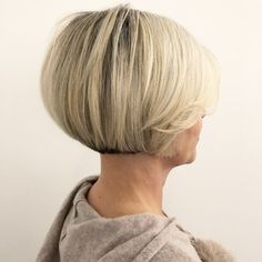 Messy Blonde Bob, Kort Bob, Short Blonde Bobs, Messy Bob Hairstyles, Blonde Bob Hairstyles, Short Hairdos, Bob Haircuts For Women, Short Bob Haircuts