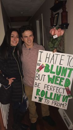 Asking Out To Prom Ideas, Prom Ideas Posters, Homecoimg Proposals Ideas, Funny Prom Posals Ideas, Ask Out To Prom Ideas, Can I Steal You For Prom Promposal, Black Promposal Ideas, Weird Promposal