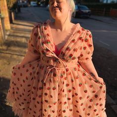 Lirika Matoshi (@lirika.matoshi) • Instagram photos and videos Strawberry Sleepwear, Strawberry Print Dress, Playful Strawberry Print Summer Dress, Lookbook, Fashion Looks, Shirt Dress