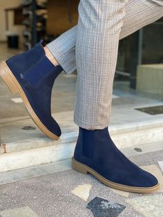 Collection : AUTUMN / WINTER - 21 - 22 Production : eva sole suede chelsea boots.color : Dark blue content: % 100 suede Leather eva sole Available size: : 39-40-41-42-43-44 -45 Blue Loafers Men Outfit, Suede Loafers Men Outfit, Blue Boots Outfit, Blue Chelsea Boots, Suede Boots Outfit, Navy Blue Boots, Chelsea Boots Men Outfit, Boots Men Outfit, Chelsea Shoes