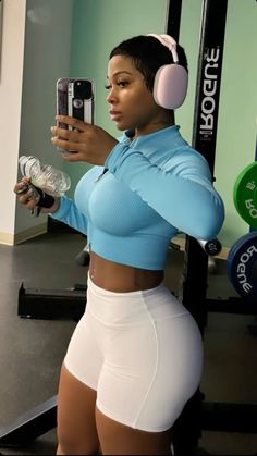 Gym Outfit Black, Workout Outfits Aesthetic, Pretty Black Women, Outfits For Black Women, Jayda Cheaves, Instagram Baddies, Jayda Wayda, Airport Outfits