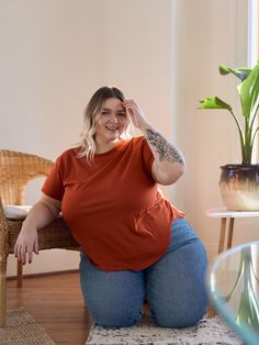 Plus Size Model Outfits, Body Positive Fashion, Big Women Fashion, Chubby Fashion, Funny Sports, Twin Beds, Queen Size Bed, Curvy Women Outfits