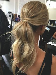 wedding-ponytail Messy Ponytail Hairstyles, Bridesmaid Hair Inspo, Wedding Ponytail, Face Male, Easy Updos For Long Hair, Haircuts Medium, Guest Hair, Bridesmaid Hair Makeup, Long Face