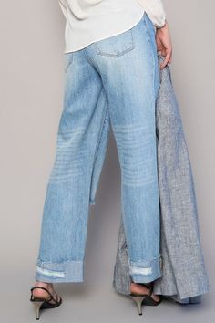 High Waist Crossover Ripped Straight Jeans- 100% Cotton - Non-Stretch Denim- Zipper Fly Closure- Ripped, Distressed- Roll Up Raw Hem- Crossover- Pockets- Imported, Designed In USASize 3- Waist 28"- Hip 39 1/2"- Front Rise 12 1/4"- Leg Opening 17 1/4"- Inseam 30"Model wears size 3, height 5'9"*For detail size spec, please message us* Style: Casual Print / Pattern: Medium Wash Denim Silhouette: Straight Fit: High Rise, Straight Embellishment: Crossover Waist Neck Line: N/A Sleeve: N/A Length: Full Fall Accessories, Classic Fashion, Wedge Boots, Outerwear Sweater, Sheer Fabrics, Casual Jeans, Roll Up, Sweater Jacket, Straight Jeans