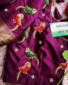 Simple Embroidery Designs, Maggam Work Blouses, Embroidery Neck Designs, Blouse Hand Designs, Simple Embroidery, Maggam Work