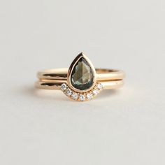 Low Profile Bezel Set Engagement Ring, Teal Stone, Teal Sapphire Ring, Stunning Engagement Rings, Pretty Engagement Rings, Bezel Set Engagement Ring, Emerald Wedding Rings