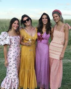 Diner Outfits, Formal Wedding Guest Attire, Wedding Guest Outfit Inspiration, Women Party Dresses, Formal Wedding Attire, Wedding Guest Attire, Formal Wedding Guests, Floral Bridesmaid Dresses, Spring Wedding Guest