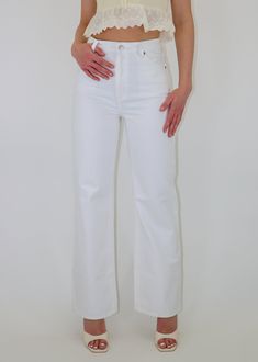 These white straight leg jeans are the perfect closet essential for your capsule wardrobe. It features a high waisted fit that is so flattering and could be paired with any top. Style these vintage white jeans with a going out tank for a night out or with a basic tee for a casual day look. Model Info Meet Kate! Here she is wearing a size 27. Hips: 34” | Waist: 26” | Bust: 33” | Height: 5'9” The Details High Waisted Fit Straight Leg Non-Stretch Material Cool Machine Wash, Wash Inside Out With Like Colors, Hang Dry, Do Not Machine Dry 100% Cotton [#other] Cool machine wash Wash inside out with like colors Hang dry Do not machine dry [/other] Perfect Closet, Closet Essentials, Summer Jeans, Real Girls, Basic Tee, Straight Leg Jeans, Boutique Clothing, White Vintage, Capsule Wardrobe