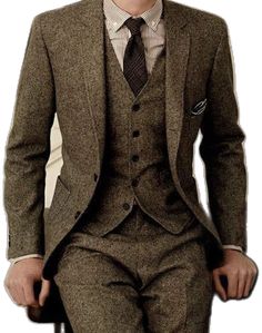 Step back in time with our Men's 1920s Suit in a distinguished brown wool blend.  This retro 3-piece suit captures the essence of a true gentleman's tweed ensemble, perfect for various occasions. Whether it's a formal event, Christmas celebration, prom night, or office wear during the winter season, this classic Victorian-inspired suit exudes timeless style. Crafted with attention to detail, the suit combines vintage charm with modern sophistication. Elevate your wardrobe with this versatile and stylish menswear, blending the elegance of the past with the demands of contemporary fashion. Make a statement at every event with our meticulously tailored 1920s brown wool suit - a perfect addition to your collection of classic and enduring attire. Mens Tweed Suit, Wedding Blazer, Brown Tweed Suit, Formal Wedding Suit, Tweed Men, Celana Fashion, Casual Suit Jacket, Man In A Suit, Slim Fit Blazer