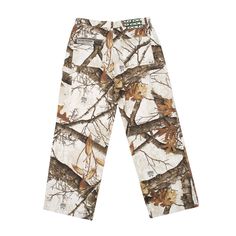 Straight loose fit pants. Screen printed RealTree canvas. 100% heavy cotton fabric. Zipper closure with Cold engraved on button. Tool pockets and hammer loop. Male (188cm, 6'2"): L - Female (180cm, 5'10"): L - National Shipping 24-48H (Spain / Portugal) - CORREOS EXPRESS - European Shipping 48-72H - FEDEX - International Shipping 5-7 working days - FEDEX White Camo Pants, Y2k Outfits Street Styles, Cold Culture, Streetwear Clothing Brand, Loose Fit Pants, Best Pants, Real Tree Camouflage, Oversized Tees, Classy Outfits Men