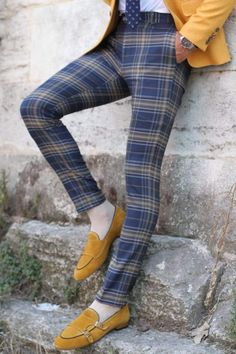 Pac Slim-Fit Plaid Pants in Blue – BOJONI Blue Plaid Pants Outfit, Blue Plaid Pants, Hipster Pants, Plaid Pants Outfit, Shopping List Clothes, Tartan Pants, Gentleman Aesthetic, Preppy Mens Fashion, Pants Outfit Men