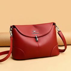 High Quality Designers High capacity Messenger Bag Casual Crossbody Bag, Leather Lingerie, Lapel Pins Mens, Luxury Designer Handbags, Lady Bags, Messenger Bags, Leather Jackets Women, Crossbody Shoulder Bag, Leather Fashion