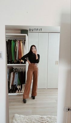 Fancy Work Outfits, Outfit Minimalist, Brown Leather Pants, Causual Outfits, Modest Fashion Outfits, Formal Outfit, Teenage Fashion Outfits, Winter Fashion Outfits