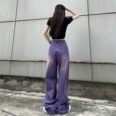 Feel the softness of the cotton fabric with our Women's Purple Loose Cargo Pants! A zipper fly closure ensures a perfect fit every time. Experience all-day comfort and effortless style! DETAILSFabric Type: SoftenerMaterial: CottonFit Type: LooseClosure Type: Zipper Fly Purple Baggy Jeans, Baggy Jeans Women, Y2k Cargo Pants, Cargo Pants Streetwear, Denim Decor, Streetwear Jeans, Bodycon Dresses Casual, Fashion Design Dress, Swimwear Dress