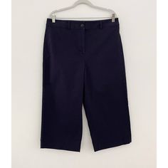 Talbots Women's Size 6p Navy Blue Wide Leg Crop Chino Cotton Blend Pants Nwot Product Details: * Talbots Women's Size 6p Cropped Chino Pants * Size: 6p * Color: Navy Blue * 98% Cotton / 2% Spandex * Wide Leg * Button & Zip Closure * Belt Loops * 2 Front Welt Pockets * 2 Back Pockets * Hits Above Waist * Cropped Length Measurements Laying Flat: * Waist: 15" * Rise: 11" * Inseam: 20.5" * Leg Opening: 9.5" Please Compare Measurements Above With A Similar Garment You Already Own As Sizes Vary From B Cotton Cropped Leg Capris For Work, High Waist Cotton Capris For Work, High-waist Cotton Capris For Work, Cotton Workwear Capris With Cropped Legs, Cotton Workwear Capris, Blue Cropped Leg Pants For Business Casual, Blue Cropped Pants For Business Casual, Mid-rise Blue Capris For Work, Navy Mid-rise Bottoms For Work