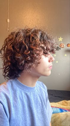 Mens Shaggy Haircut Curly, Mens Haircut Medium Length Curly, Curly Hair Soft Mullet Men, Curly Shaggy Hair Men, Haircut Curly Hair Long, Curly Hairstyles Men Medium, Men Curly Haircut Long, Men Haircut Curly Hair Long, Curly Hair Wolf Cut Men