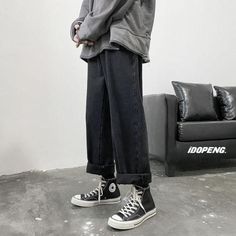 Retro Trousers, Male Trousers, Streetwear Chic, Trendy Streetwear, Running Shorts Women, Slim Fit Trousers, Ankle Length Pants, Kpop Fashion, Jeans Style