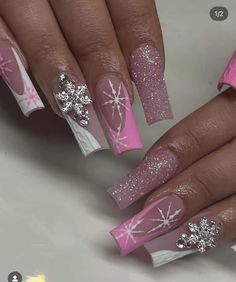 Pink Holiday Nails Acrylic, Christmas Nails Acrylic Medium, Cute Nail Ideas For Christmas, Pink Nails For Christmas, Christmas Nails Acrylic Designs, Christmas Nails With Pink, Encapsulated Christmas Nails, Winter Nail Inspo Acrylic, Christmas Marble Nails