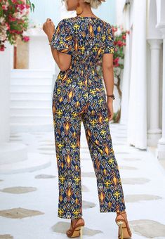 The Emes Shop jumpsuit is detailed with a fancy geometric print. Features a surplice neck line. flutter sleeves. straight leg silhouette. and regular fit. Pair it with a fedora hat and sandals for a chic look.MATERIAL:95% Polyester 5% SpandexMEASUREMENTS: Product Length 56"-57.5"in 4-6-Small | Waist: 25"-26.5"in | Chest: 33"-34.5"in | Hips: 33.5"-35"in 6-8-Medium | Waist: 26.5"-28"in | Chest: 34.5"-36"in | Hips: 35"-36.5"in 8-10-Large | Waist: 28"-29.5"in | Chest: 36"-37.5"in | Hips: 36.5"-38"in Printed Jumpsuits And Rompers For Beach, Bohemian Non-stretch Jumpsuits And Rompers For Vacation, Casual Patterned Jumpsuits And Rompers For Vacation, Fitted Patterned Summer Jumpsuits And Rompers, Fitted Patterned Jumpsuits And Rompers For Summer, Eatonton Georgia, Jumpsuit With Sleeves, Printed Jumpsuit, Fedora Hat