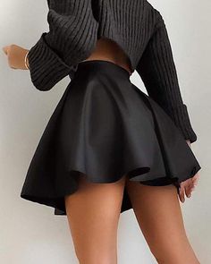 High Waist Ruched PU Leather Skirt High Waisted Leather Skirt, Leather Skirt Outfit, Pu Leather Skirt, Ținută Casual, Modieuze Outfits, Looks Chic, Cute Skirts, Edgy Outfits, Teenage Fashion Outfits