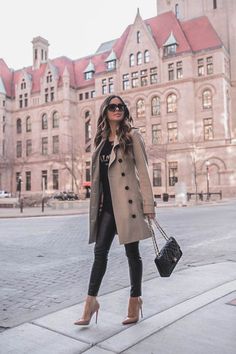 Burberry Heels Outfit, Nude Louboutin Heels Outfit, Louboutin Heels Outfit, Winter Hotel, Coat Chanel, Baddie Fashion, Christian Louboutin Heels Outfit, Mia Mia, Walking Down The Street