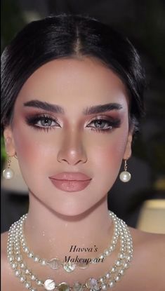 Wedding Reception Makeup, Reception Makeup, Glamour Makeup Looks, Glam Bride Makeup, Purple Makeup Looks, Wedding Eye Makeup, Arabic Makeup, Engagement Makeup, Purple Makeup