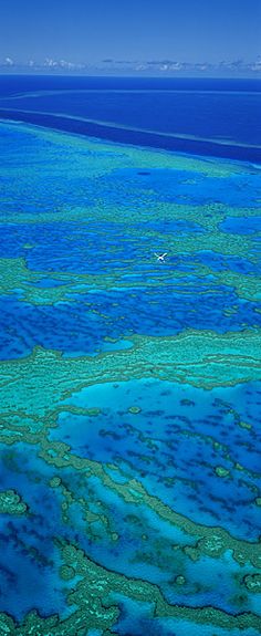 an aerial view of the great barrier reef