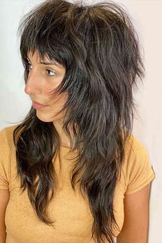 60s-Inspired Long Shaggy Cut for Thick Hair and for ladies with layered hair Long Shaggy Mullet, Long Textured Layers, Long Shaggy Hairstyles, Most Flattering Haircut, Mullet Pixie, Long Shaggy Haircuts, Corte Shaggy, Shaggy Cut