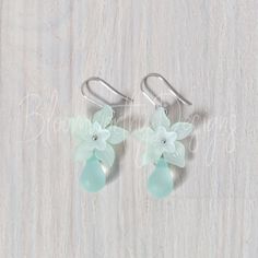 Handmade dangle earrings in mint green lucite flowers, with frosted teardrop dangle and surgical steel earwires or clip-ons PASTEL FLOWER DROPS COLLECTION FULL SET OF 5 COLOURS (25% DISCOUNT) https://www.etsy.com/sg-en/listing/1040553995/rainbow-lucite-flower-earring-set-floral?ref=shop_home_active_1&pro=1&frs=1 MORE COLOURS AVAILABLE YELLOW https://www.etsy.com/sg-en/listing/1026080262/yellow-flower-earrings-lucite-floral?ref=shop_home_active_1&pro=1&frs=1 PINK https://www.etsy.com/sg-en/listin Mint Flower, Lucite Flower Earrings, Lucite Flowers, Mint Earrings, White Flower Earring, Mint Flowers, Flower Dangle Earrings, Earrings Handmade Dangle, Sakura Flower