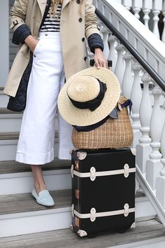 Nantucket Travel, Nantucket Style Clothing, Nantucket Style, Atlantic Pacific, Fashion Sites, Quilted Coat, Looks Chic, Nantucket, Looks Style