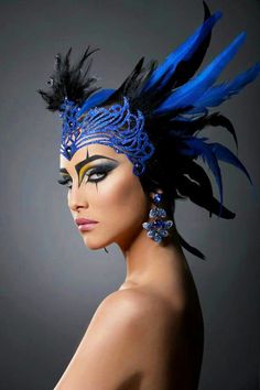 Fantasy Make-up, Drag Make-up, Avant Garde Makeup, Feather Headdress, Head Pieces, Fantasy Makeup, Costume Makeup, Dark Beauty, Top Models