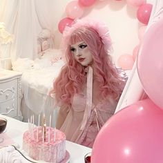 Cute Pink Clown Costume, Pink Clown Costume Halloween, Pink Jester Aesthetic, Pink Clown Outfit, Pink Clowncore, Pink Clown Aesthetic, Pink Hair Halloween Costume, Pink Hair Halloween Costume Ideas, Pink Clown Costume