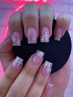 Winter And Halloween Short Square Silver & Glitter & Gradient Snowflake Nail Tips For Women's Daily/holiday/commute Wear | SHEIN USA Glitter Tip Nails, Short Fake Nails, Gold Glitter Nails, Winter Nails Acrylic, Christmas Nail Designs