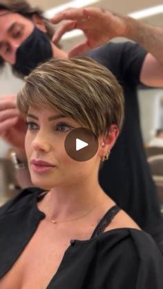 Hairstyles 2024, Pixie Hair, Trendy Hair, Easy Food, Pixie Hairstyles, Pixie Haircut, Trendy Hairstyles, Short Hair