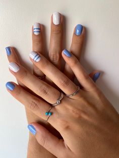 Fun Summer Nails Short Square, Blue White Nails Ideas, Easy Square Nails, Nantucket Nails, White And Navy Nails, Blue And White Nails Simple, Cape Cod Nails, Nail Ideas For Short Nails Easy